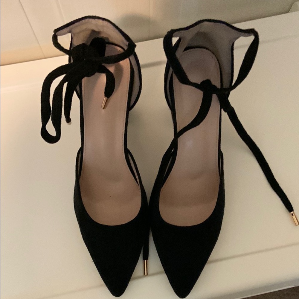 Elegant Black Women's Heels size 40